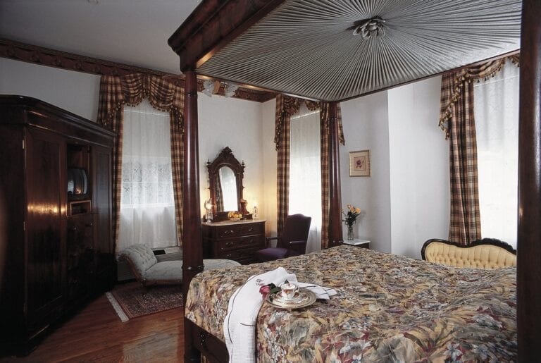 HubbardMansionBednBreakfast3 768x515