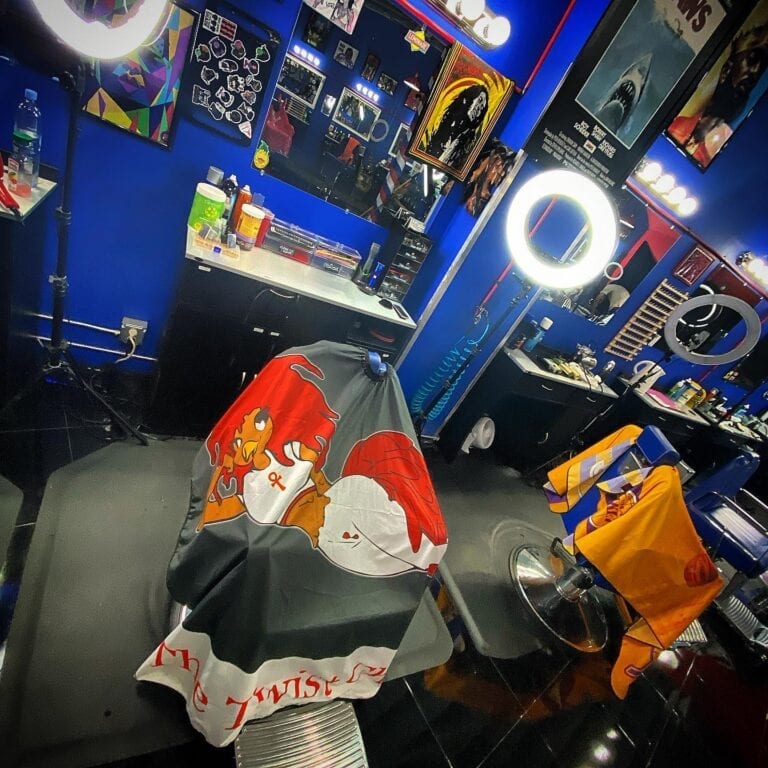 TheTwistChic 768x768